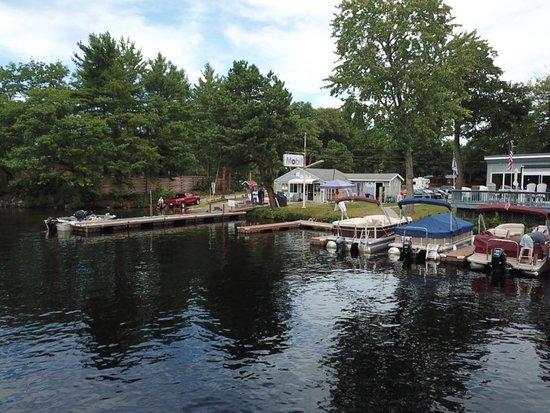 Lakefront Landing Marina Boat Rentals